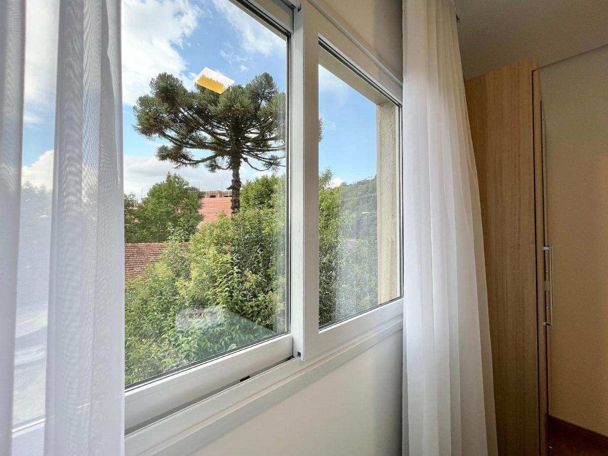 Dom Fioreze 205 - Apto Em Gramado Ao Lado Do Hotel Colline De France 외부 사진